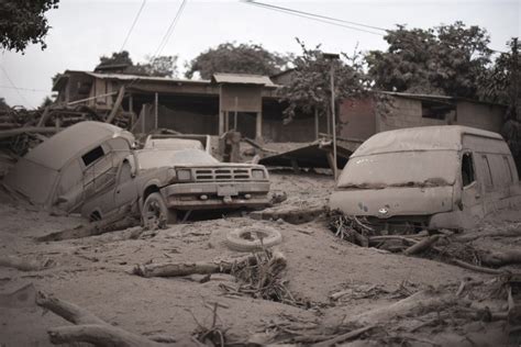 Temor E Incertidumbre Tras Mortal Erupción Volcánica En Guatemala En