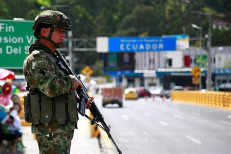 Ecuador Pedir Acta De Antecedentes Penales A Visitantes De Per Y