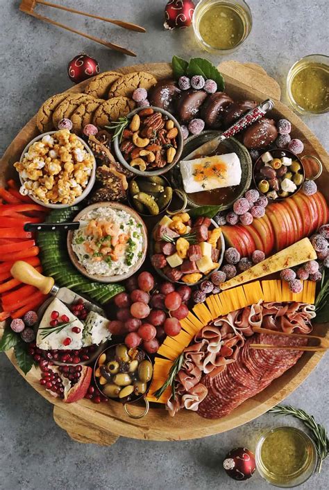 30 Beautifully Festive New Years Eve Charcuterie Board Recipes