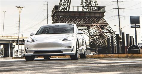 特斯拉model 3第一季度再次引领引领了法国电动汽车市场 哔哩哔哩