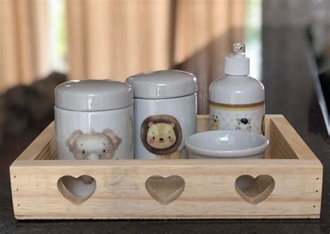 Kit Higiene Bebê Safari 5 Peças Menino tp Porcelana B Pinus