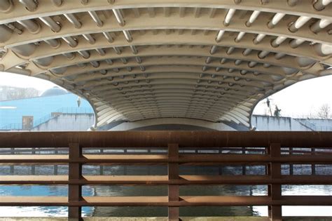 premium photo full frame shot  bridge  city