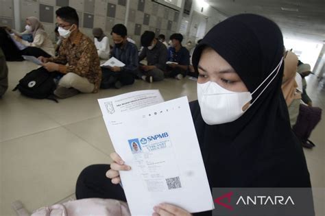 Utbk Snbt Hari Pertama Di Universitas Indonesia Antara News