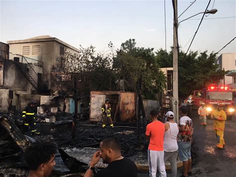 Incendio Destruye 2 Casas Y Negocio De Pueblo Nuevo La Exitosa Radio