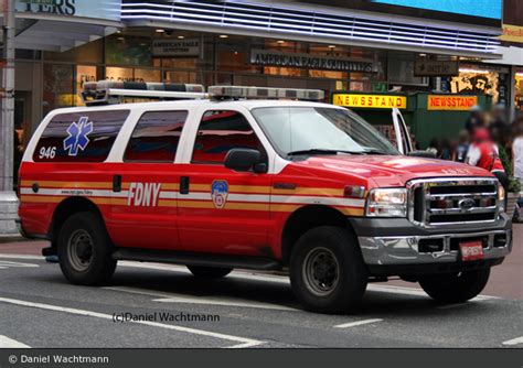 Einsatzfahrzeug Fdny Ems Ems Condition Car Xx Kdow A D