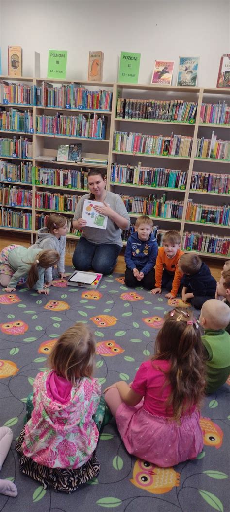 Zaj Cia W Bibliotece Grupa V Przedszkole Publiczne W J Zefowie