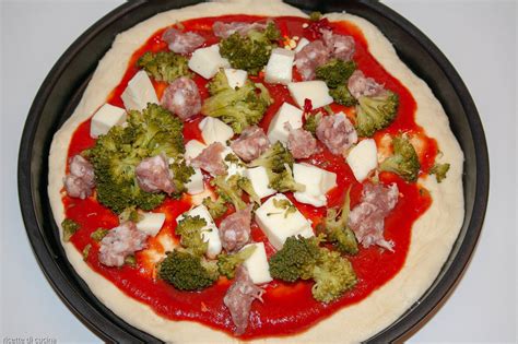 Pizza Con Salsiccia E Broccoli Fatta In Casa Ricette Di Cucina