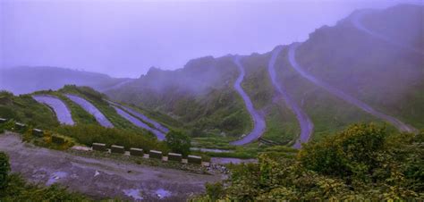 Zuluk Travel Guide - An Offbeat Place in Sikkim - Devil On Wheels™