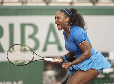 Serena Williams advances at French Open | 12news.com