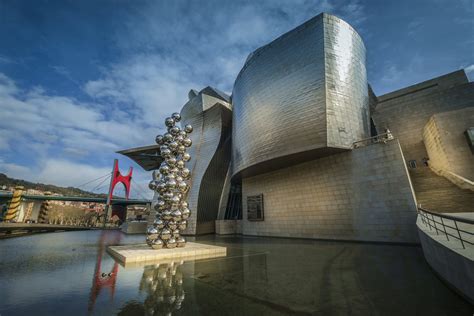 Disfruta De Una Jornada Por El Guggenheim De Bilbao