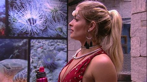 Jaqueline Percebe Beijo Entre Breno E Ana Clara Ela Estava De Batom E