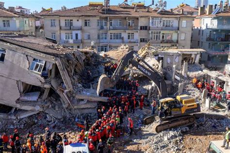 Après Le Séisme En Turquie Lespoir De Retrouver Des Survivants Samenuise