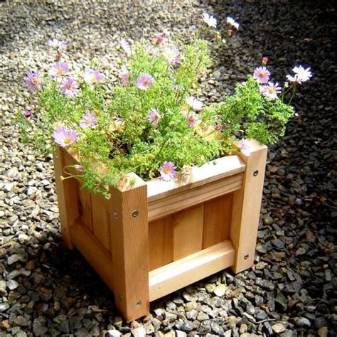 Bac à fleurs en bois à faire soi même 52 bacs à fleurs DIY pour s