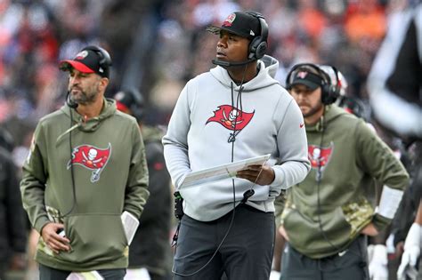 Buccaneers expected to fire offensive coordinator Byron Leftwich, per ...