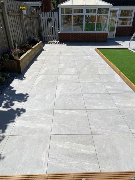 Aspero Warm Grey Virtue Outdoor Porcelain Paving Slabs 600x600 Pack