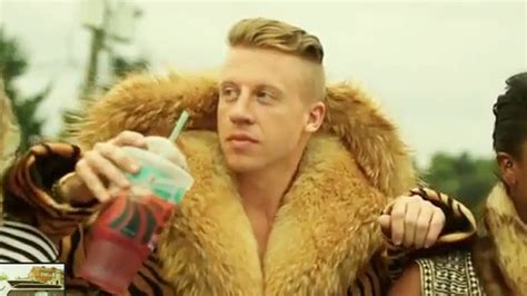 Macklemore And Ryan Lewis Thrift Shop Feat Wanz Official Video Lyrics Only Youtube