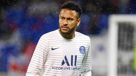 PSG la plainte du supporter rennais contre Neymar classée sans suite