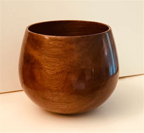 Calabash bowl — Indian Rosewood | American Association of Woodturners