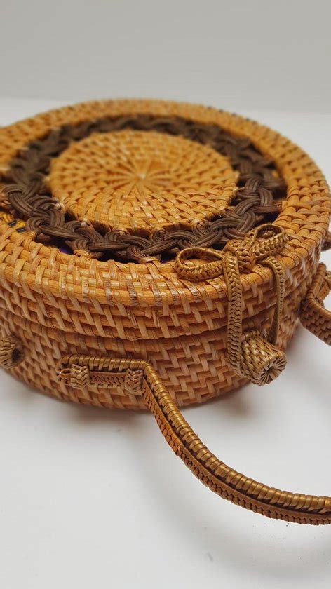 DUA Braided Clutch Round Bali Bag Gevlochten Ronde Rieten Tas Bol