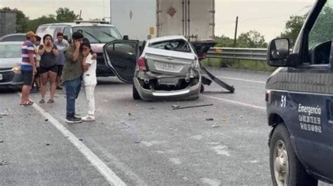 Video Enfermera Se Detiene Para Ayudar En Accidente Y Descubre Que Los