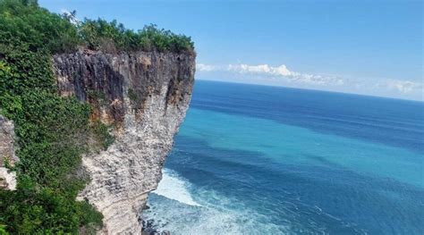 Karang Boma Cliff 巴厘岛乌鲁瓦图的异国珊瑚悬崖 Diskova Bali