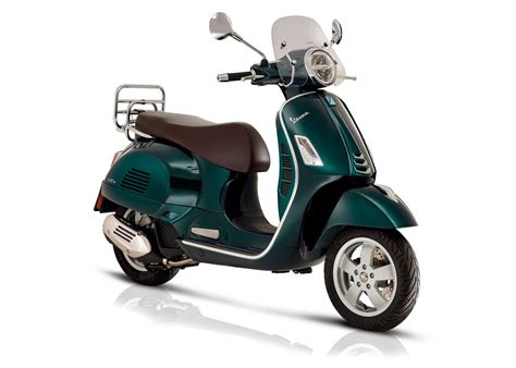 Vespa Gts 300 Hpe Touring 2021 Prezzo E Scheda Tecnica Moto It