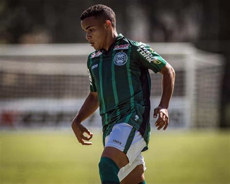 Kaio C Sar Promessa Da Base Do Coritiba Comemora Oportunidades A