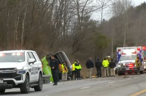 Rollover Bus Crash Leaves 1 Dead 11 More Injured Absolute News