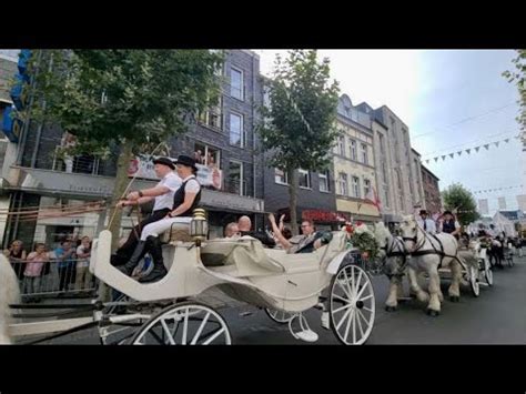 Grevenbroicher Schützenfest 2023 Grosser Festumzug am Sonntag durch