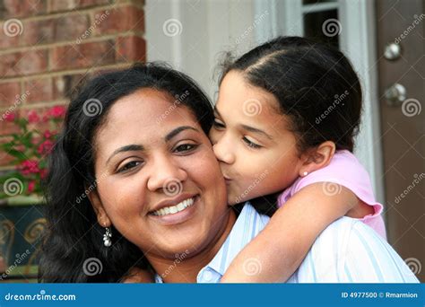 Madre E Hija Foto De Archivo Imagen De Muchachas Mama 4977500