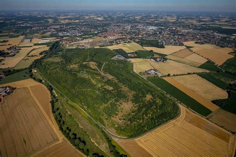 Luftaufnahme Ahlen Gelände der ehemaligen Bergbau Halde Zeche