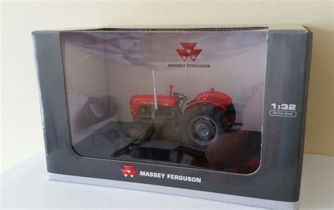 UH Massey Ferguson 35X Tractor 1/32 Scale - SPS Parts