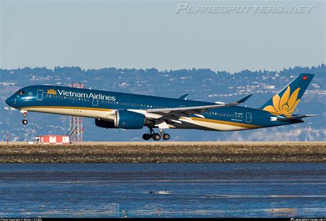 Vn A Vietnam Airlines Airbus A Photo By Rohan A Baj Id