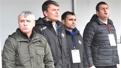 Eski Sakaryasporlu Teknik Adam N Yeni Adresi Bursaspor Oldu Medyabar