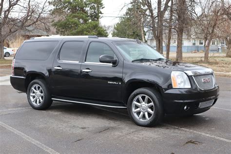 2008 GMC Yukon XL Denali | Victory Motors of Colorado