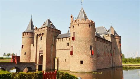 The 14 Best Dutch Castles In The Netherlands According To A Local One