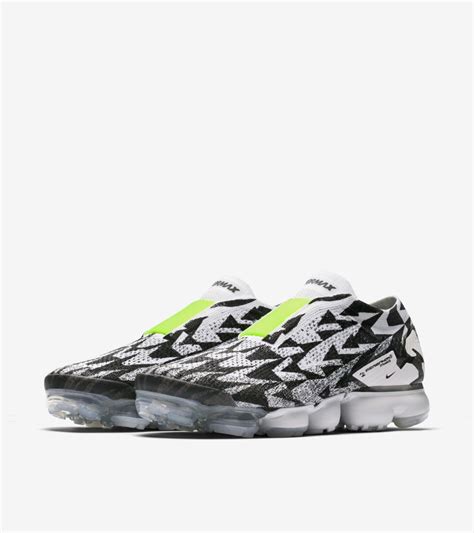 Nike Air Vapormax Moc Acronym Light Bone Black Volt Release