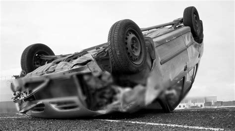 Incidente In Puglia Auto Ribaltata Sulla Statale Soccorso