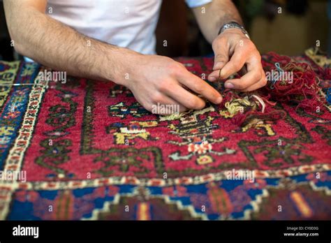 Carpet Maker Hi Res Stock Photography And Images Alamy