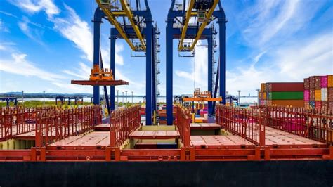 Kai Kran Kran Eines Containerterminals In Einem Industriellen Seehafen