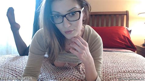 Busty Amber Hahn Peels Off Clothes To Finger Her Pussy Porn Pictures