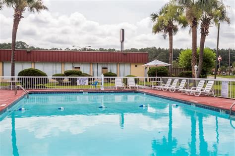 Super 8 by Wyndham Hardeeville | Hardeeville, SC Hotels