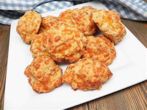 Easy Sausage Cheese Balls Recipe