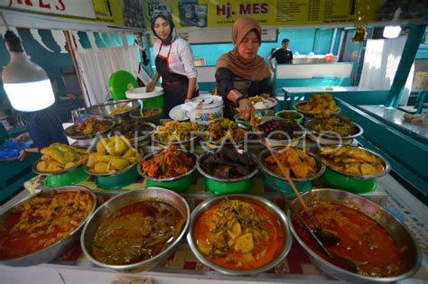 Wisata Kuliner Nasi Kapau Di Bukittinggi ANTARA Sumbar