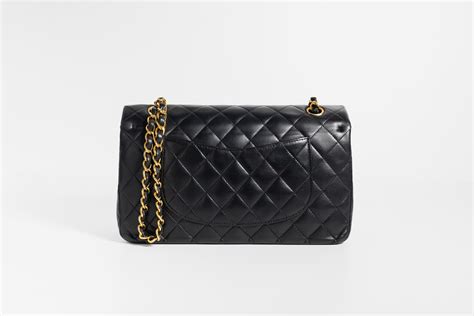 Chanel Classic Flap Black, Medium – Open Space