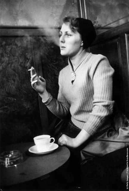 22 Vintage Photographs That Capture Women Smoking Cigarettes In The 1950s ~ Vintage Everyday