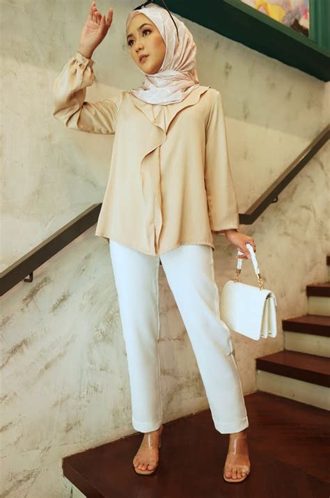 LAYLA RUFFLE TOP NUDE Maroon Red