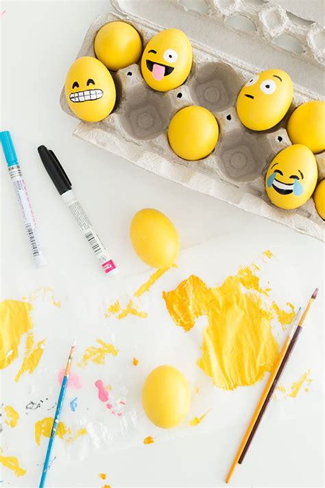 Diy Emoji Easter Eggs Churchmag