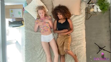 Lesbians Love Tits Search XNXX