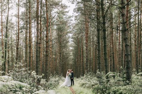 Healey Barn Wedding Rustic Natrual Greenery Barn Wedding Whimsical